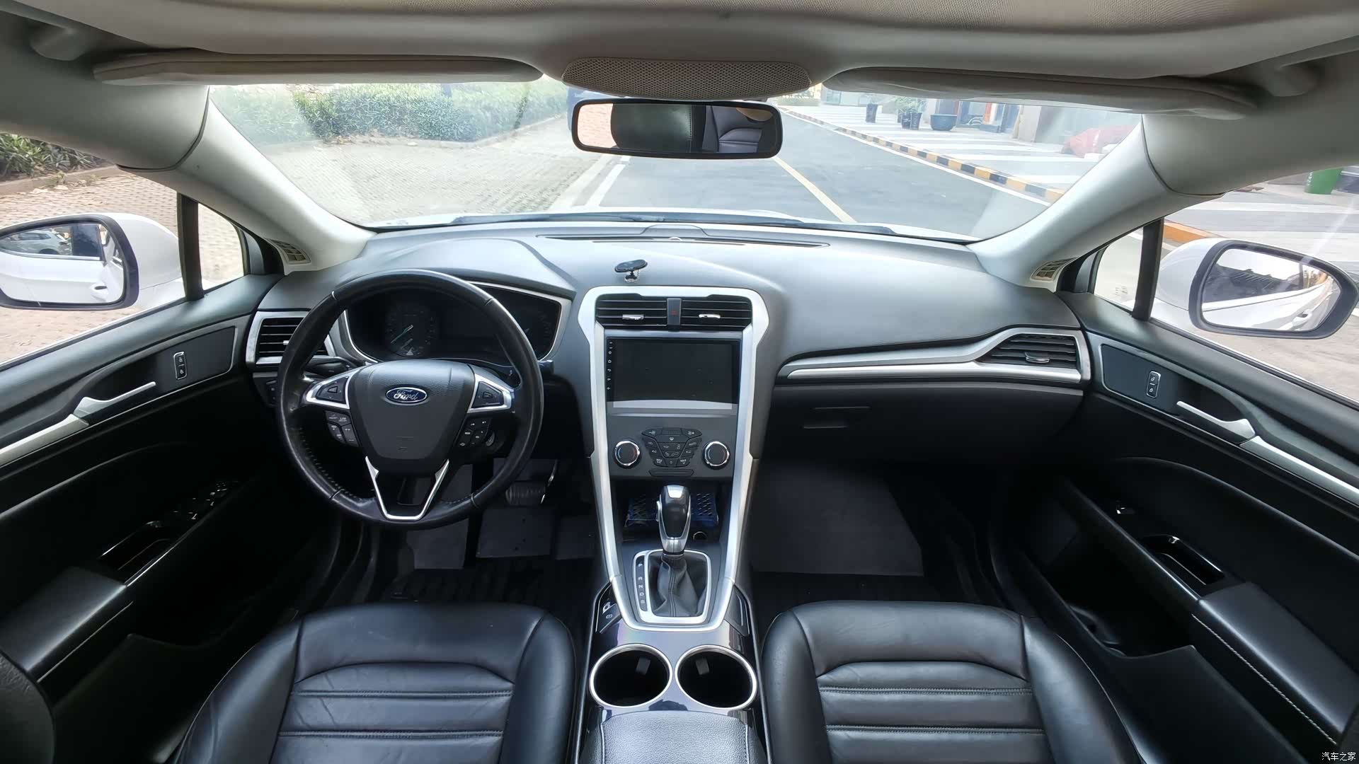 Ford Mondeo, 2016 11