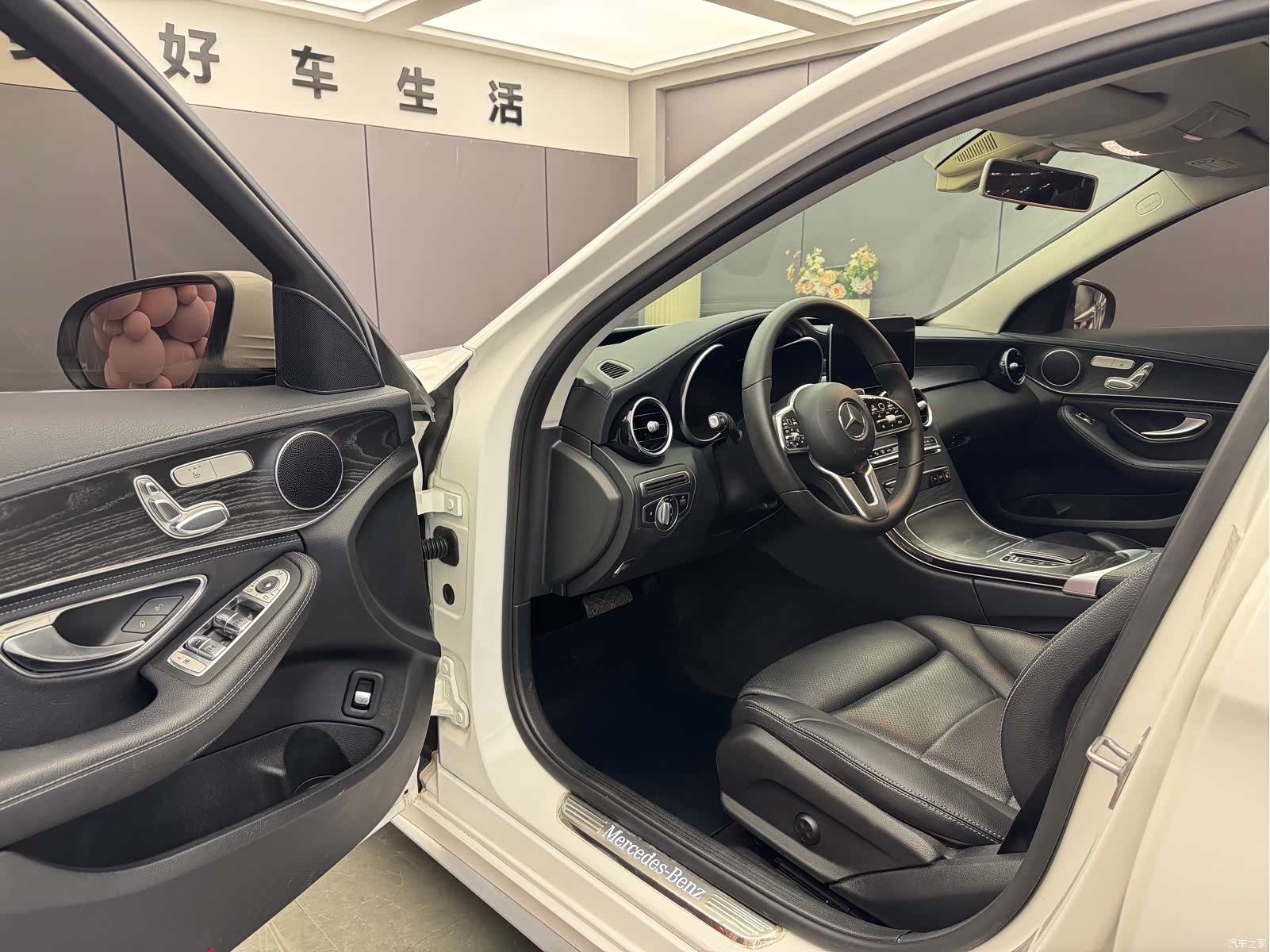 Mercedes-Benz C-Class, 2019 4