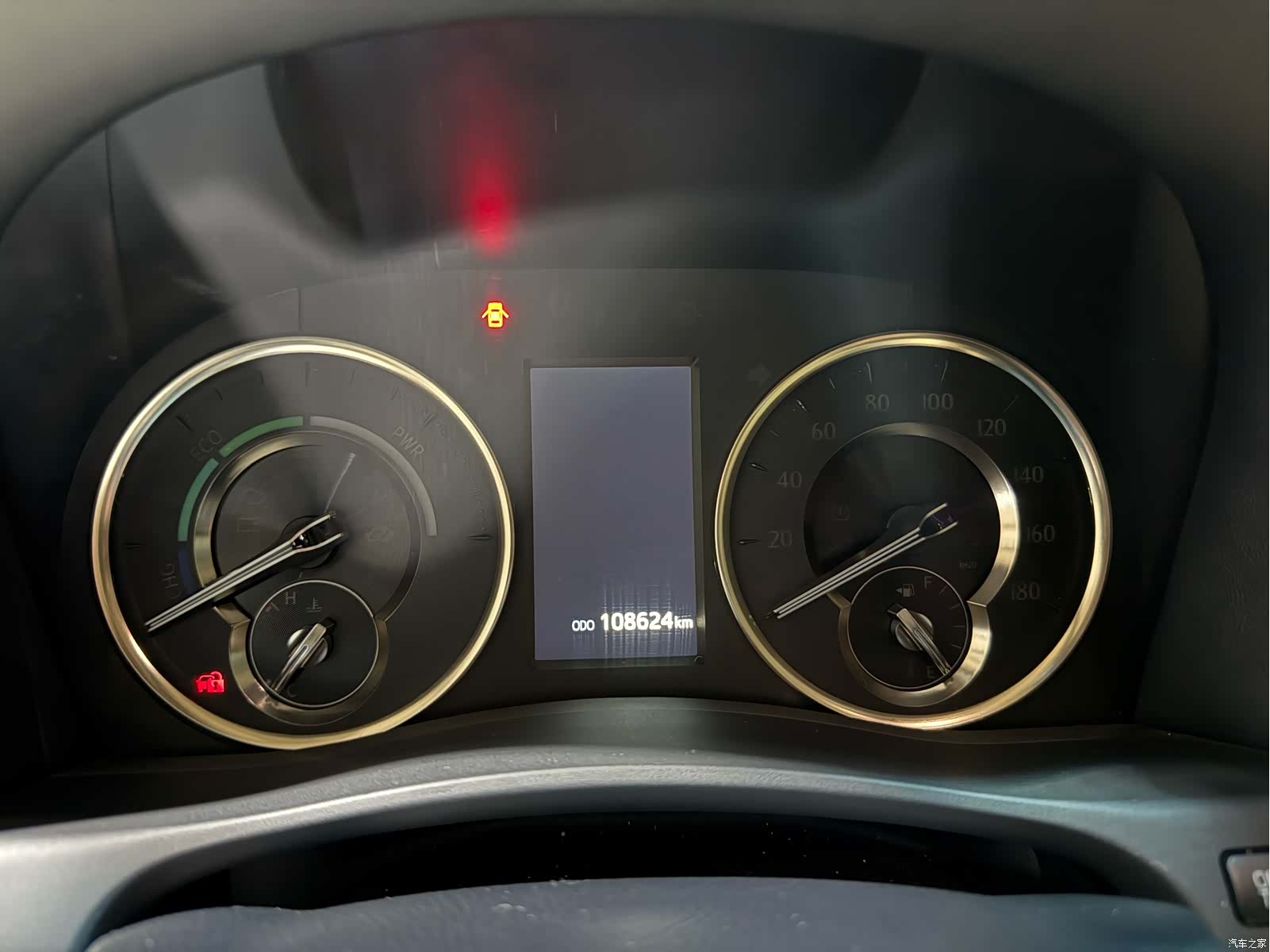 Toyota Vellfire, 2022 9