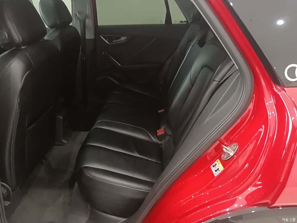 Audi Q2L, 2019 17