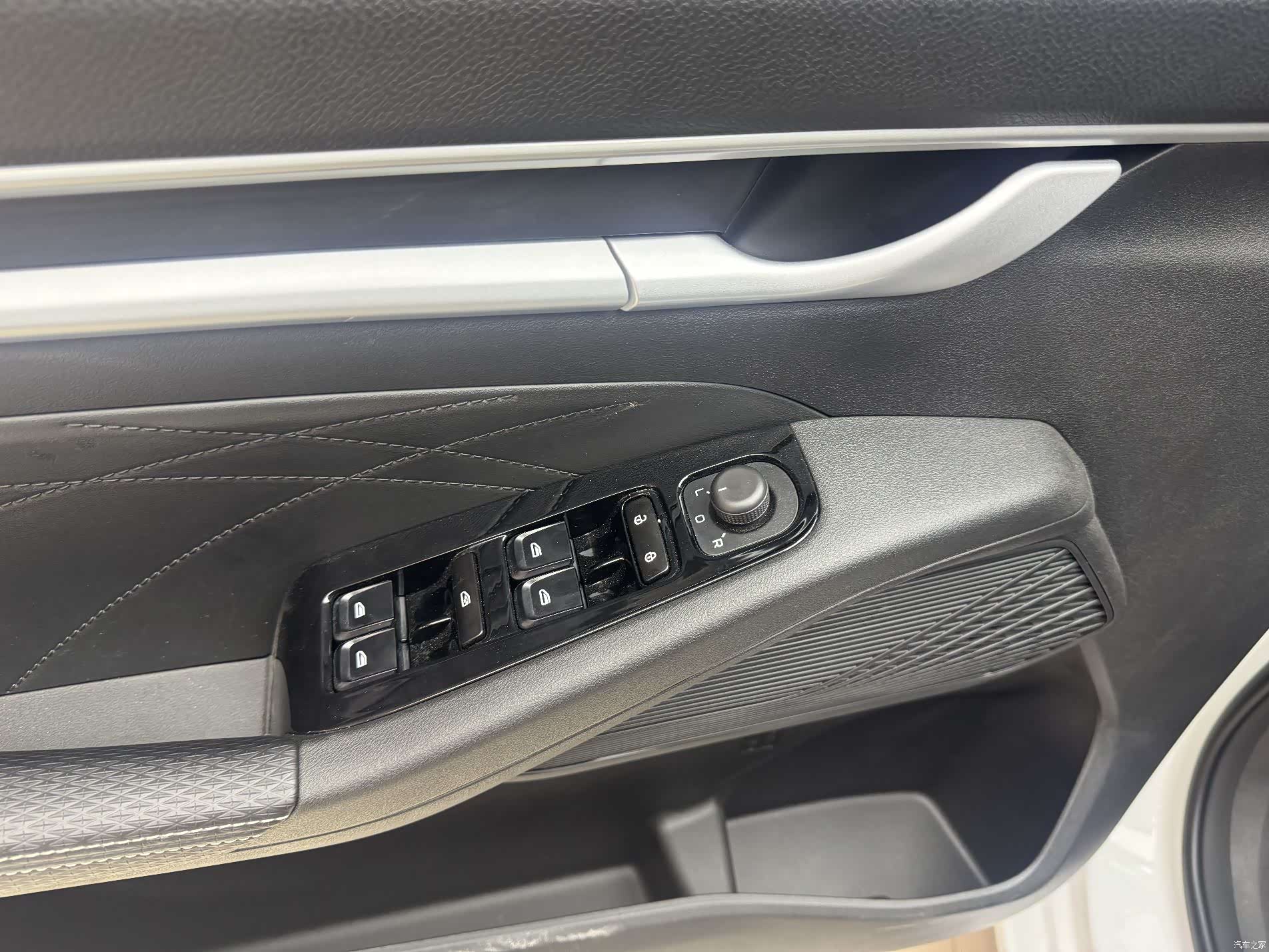 Geely Emgrand, 2025 6