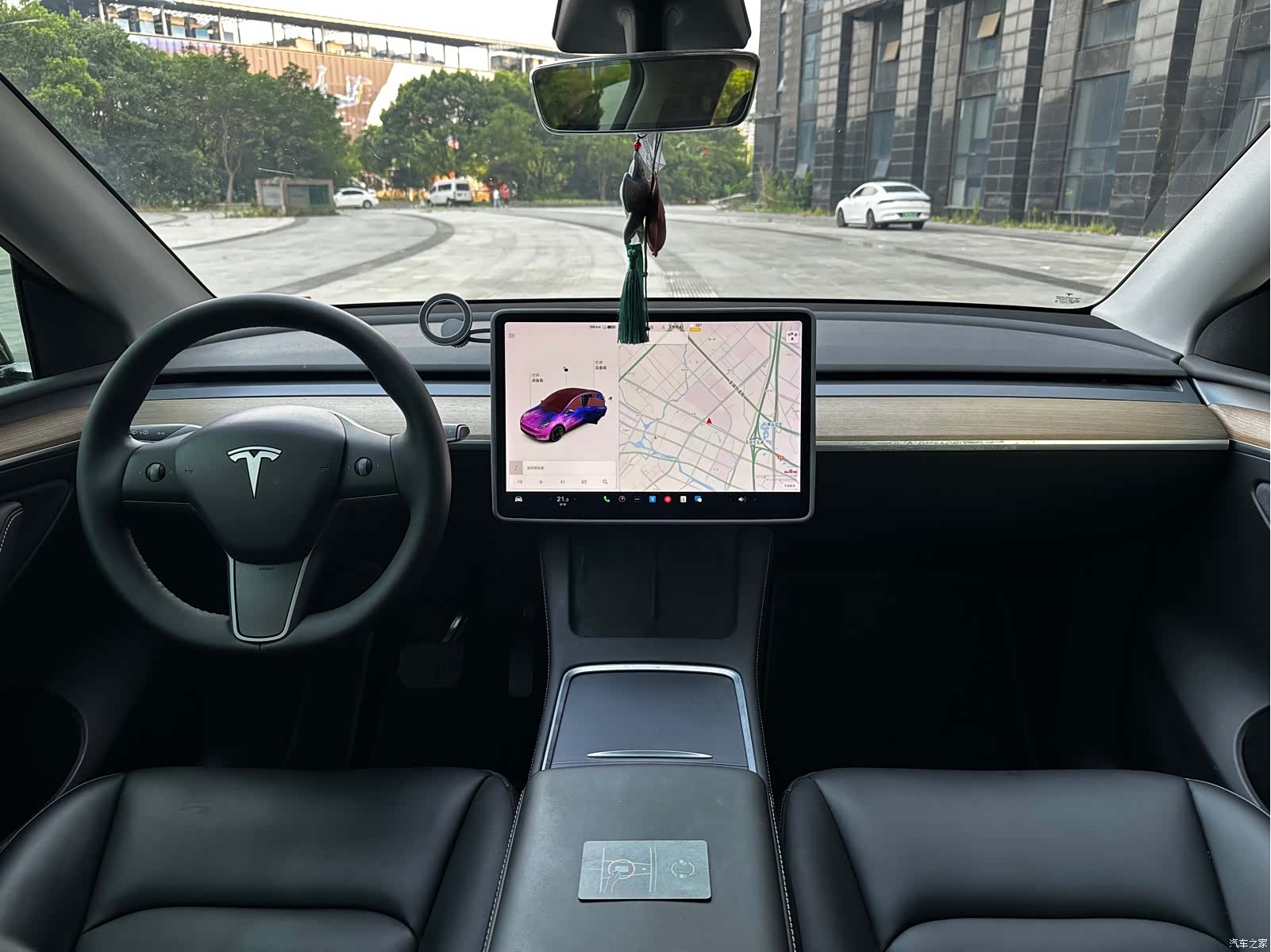 Tesla Model Y, 2021 все фото