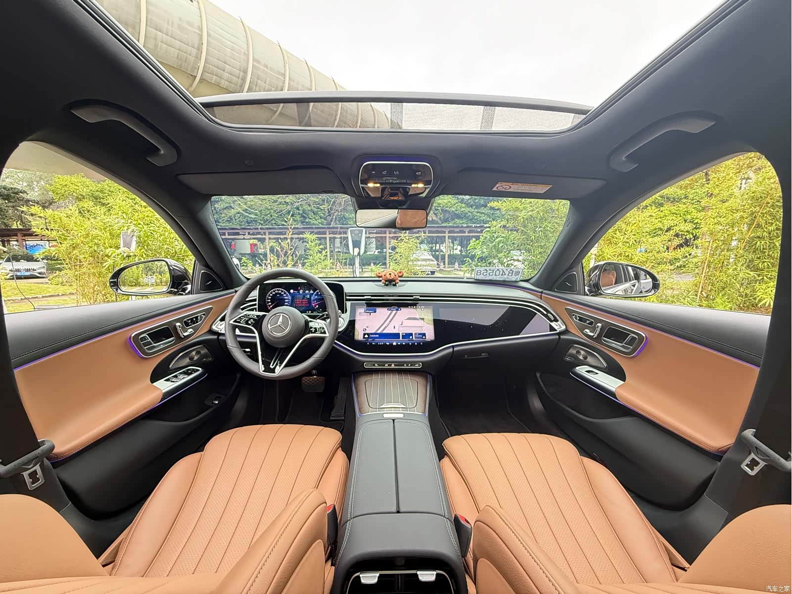 Mercedes-Benz E-Class, 2025 13