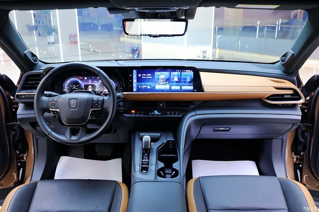 Toyota Crown, 2024 18