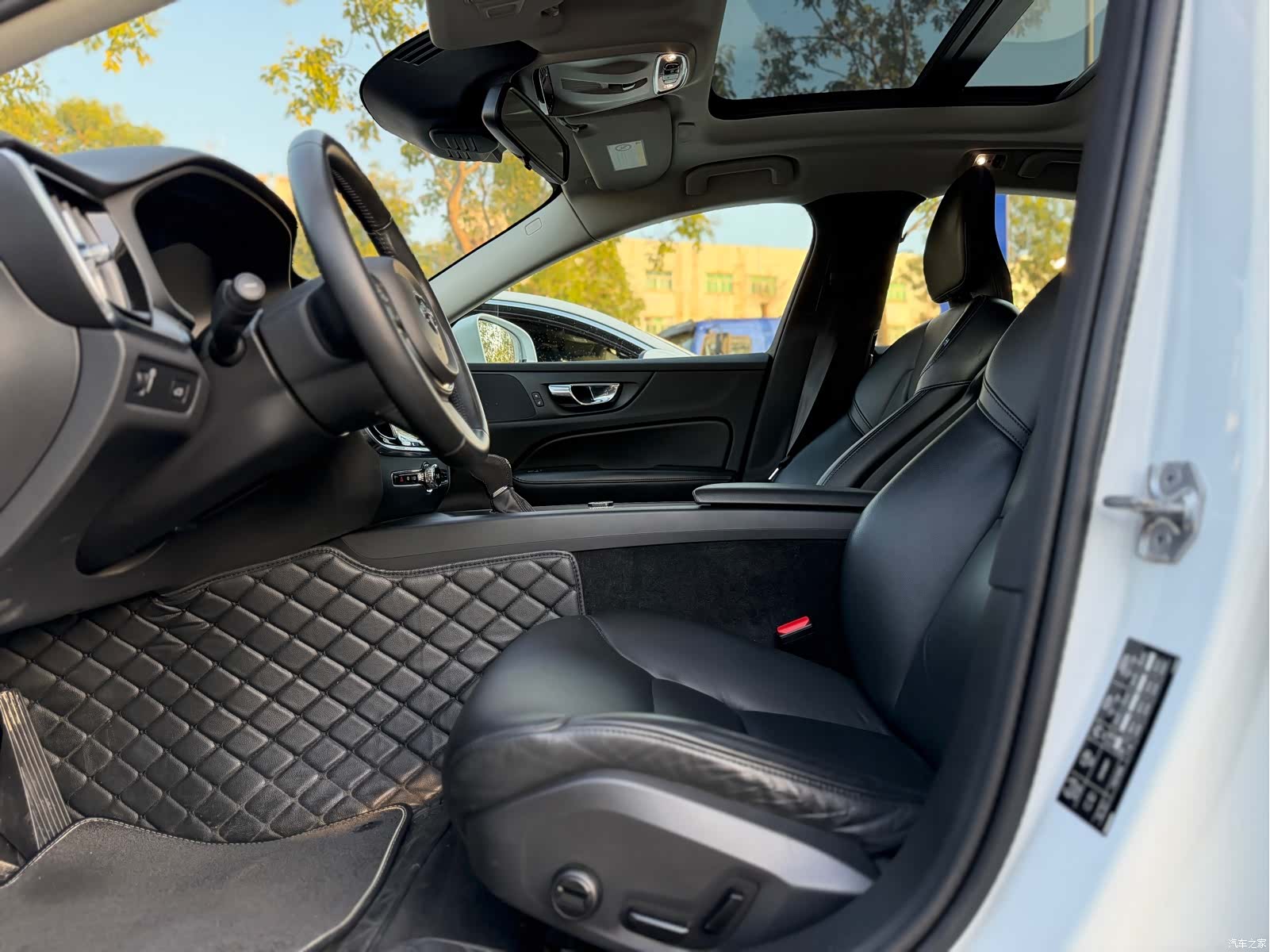 Volvo S60, 2020 12