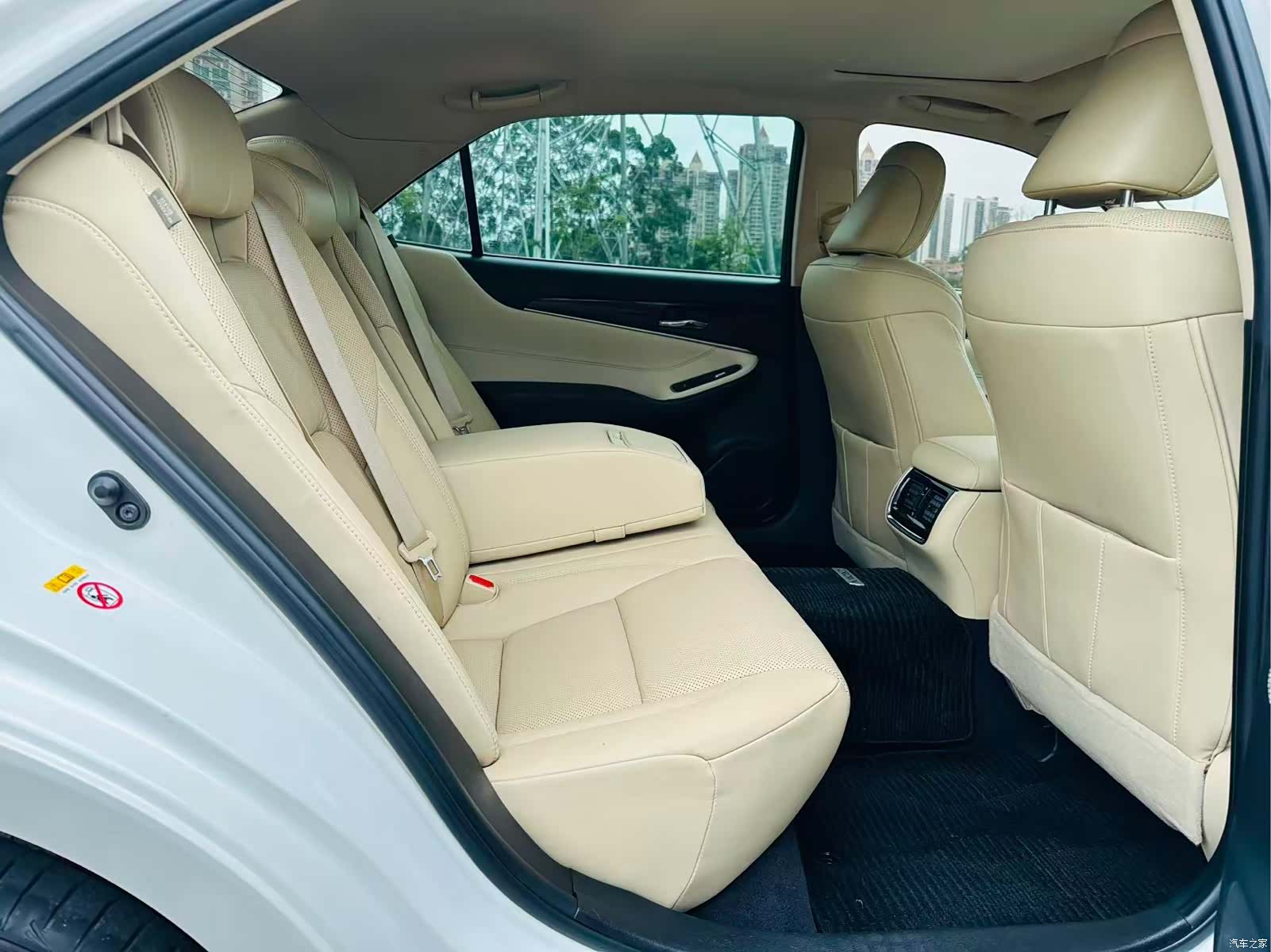 Toyota Crown, 2018 10