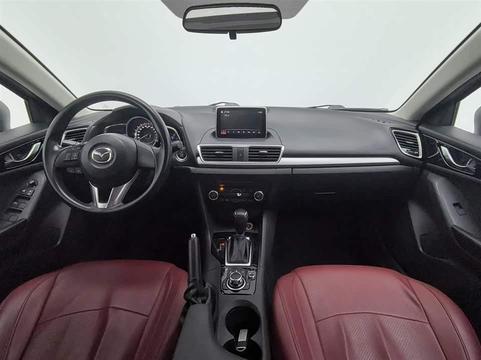 Mazda 3 Angkesaila