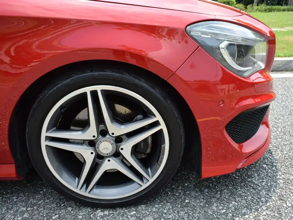 Mercedes-Benz CLA