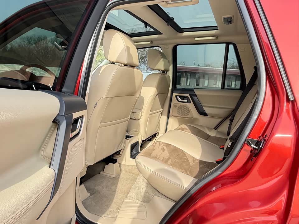 Land Rover Freelander 2