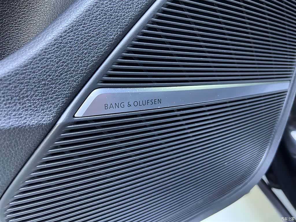 Audi Q7, 2023 23