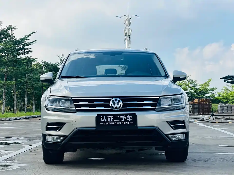 Volkswagen Tiguan L