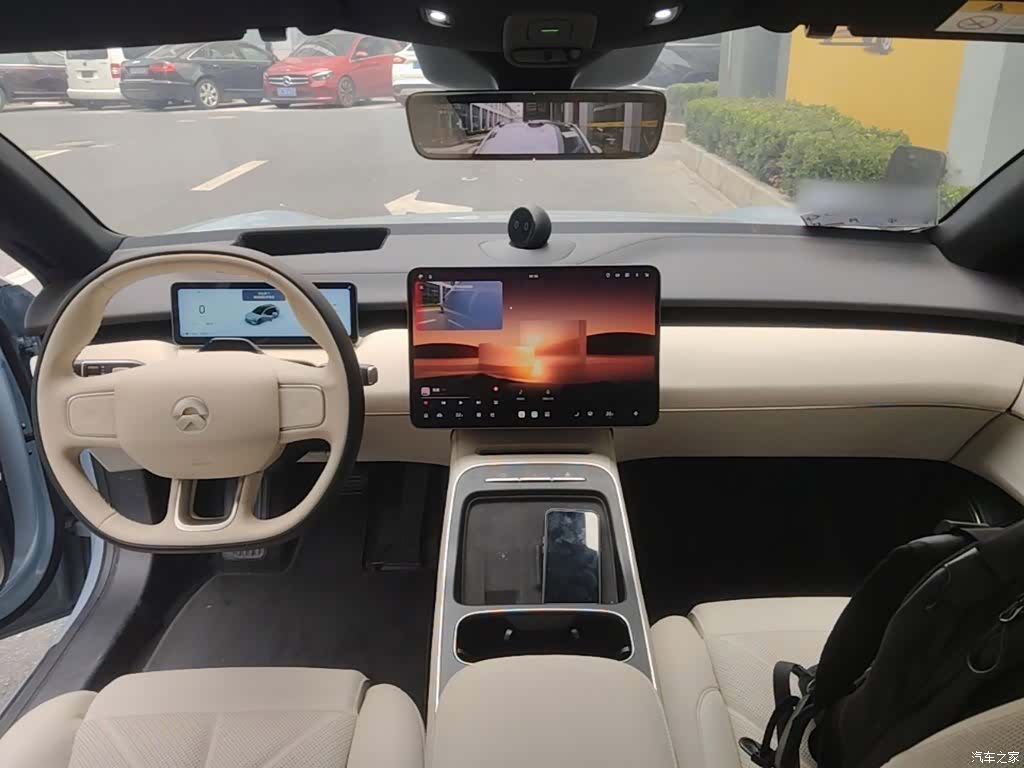NIO ET5, 2025 10