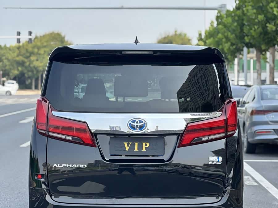Toyota Alphard 2022, фото 5