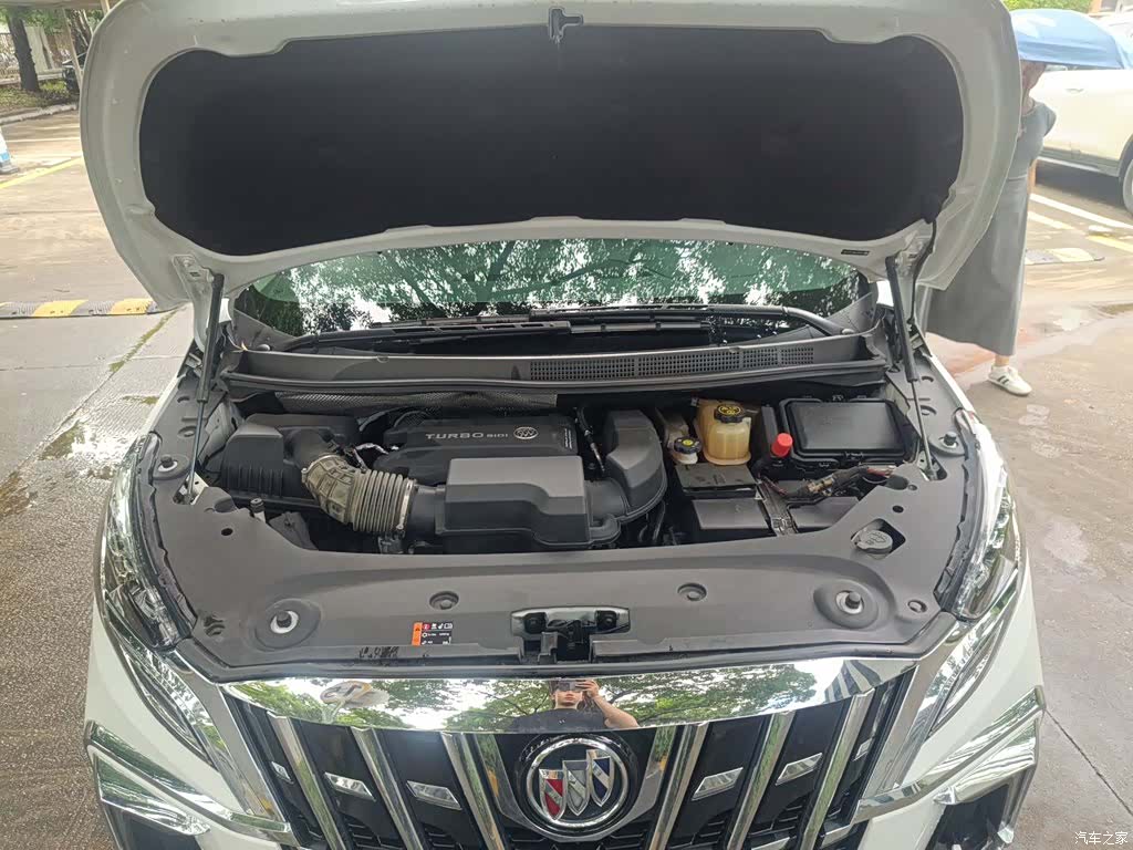 Buick GL8, 2021 21