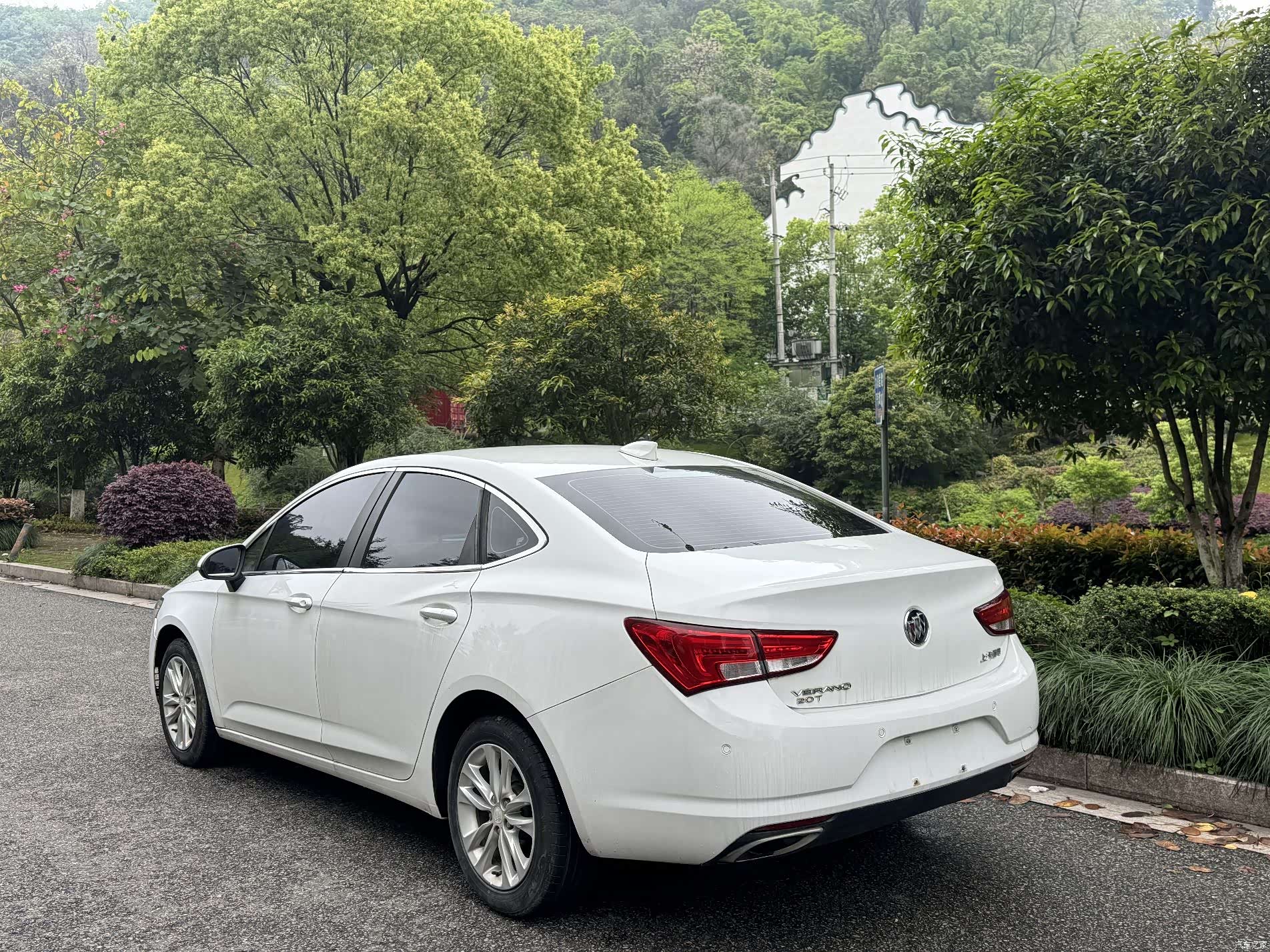 Buick Verano, 2018 8