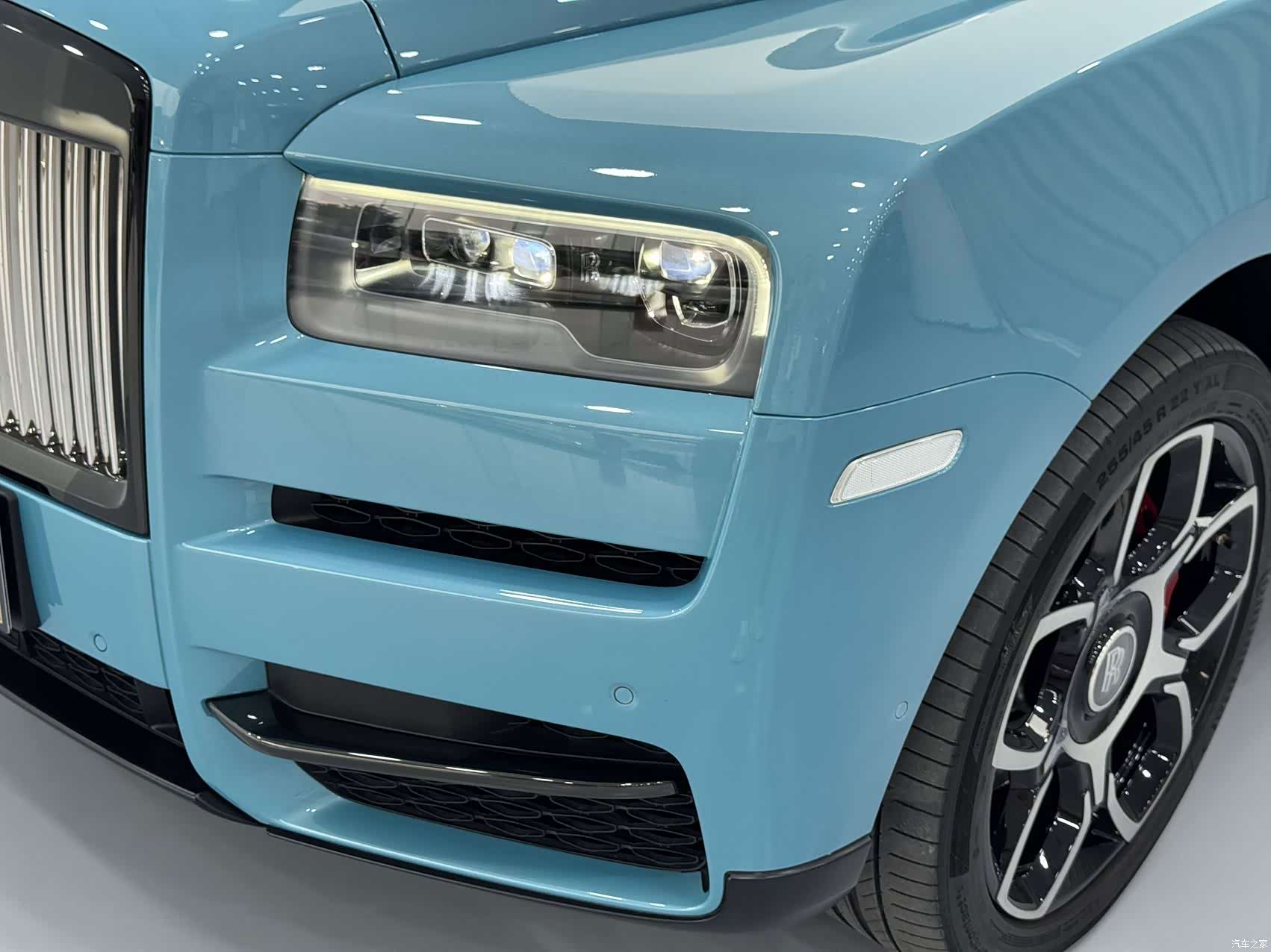 Rolls-Royce Cullinan, 2022 11