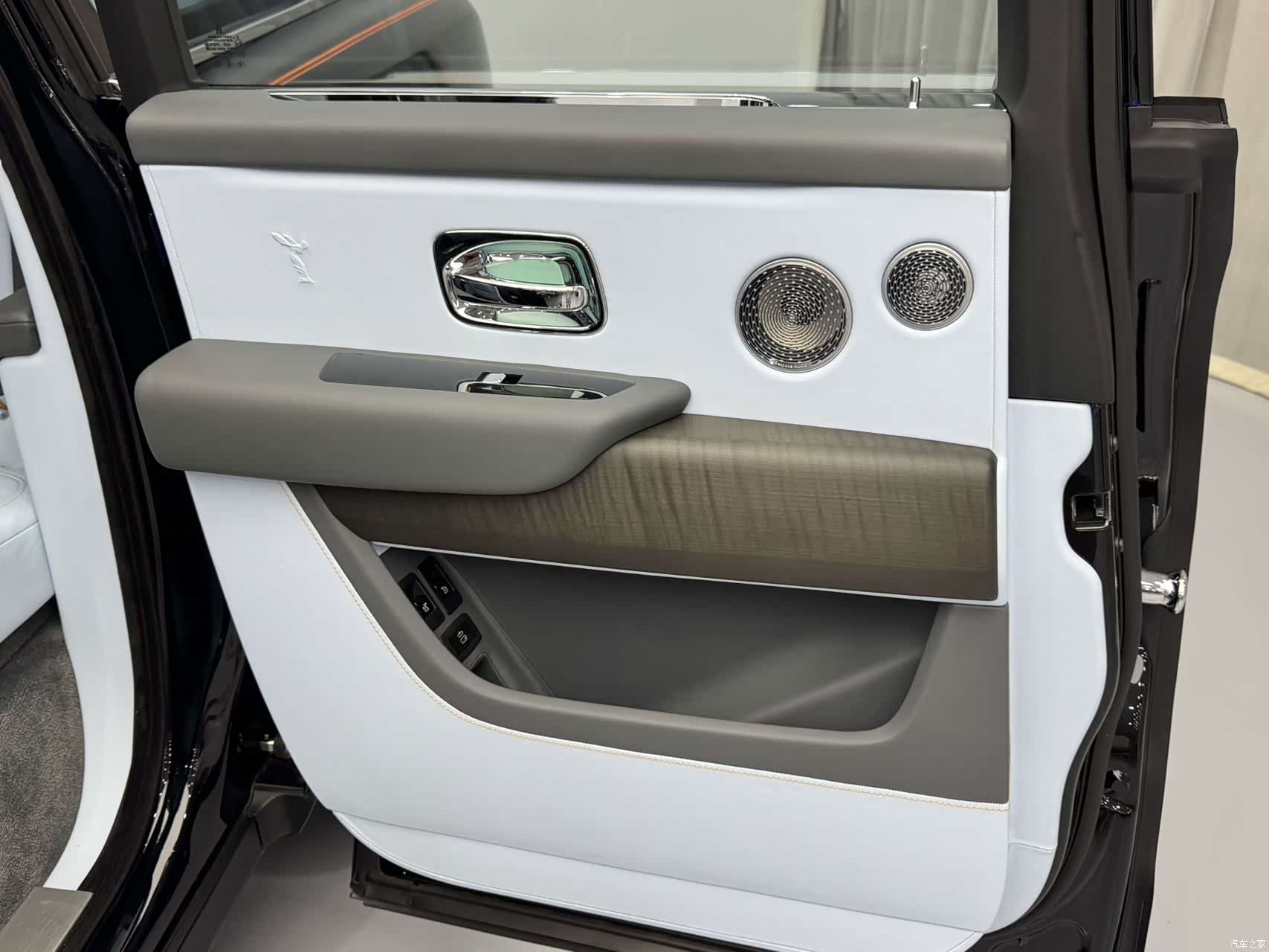 Rolls-Royce Cullinan, 2021 22