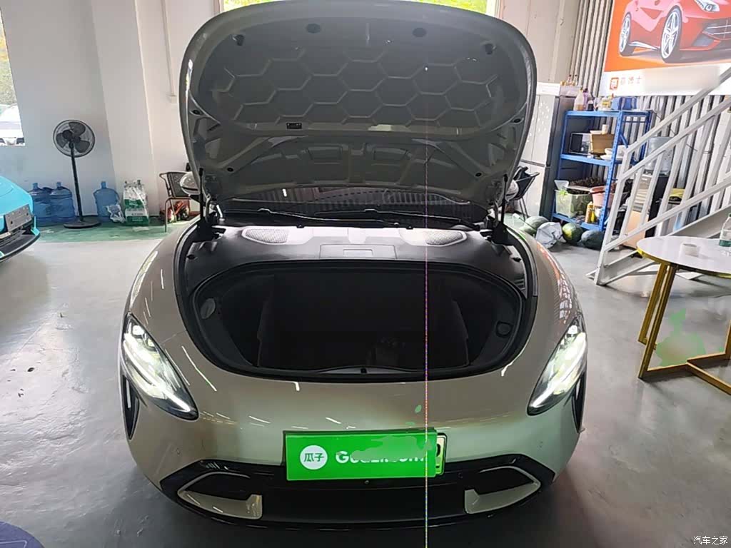 Xiaomi SU7, 2025 20