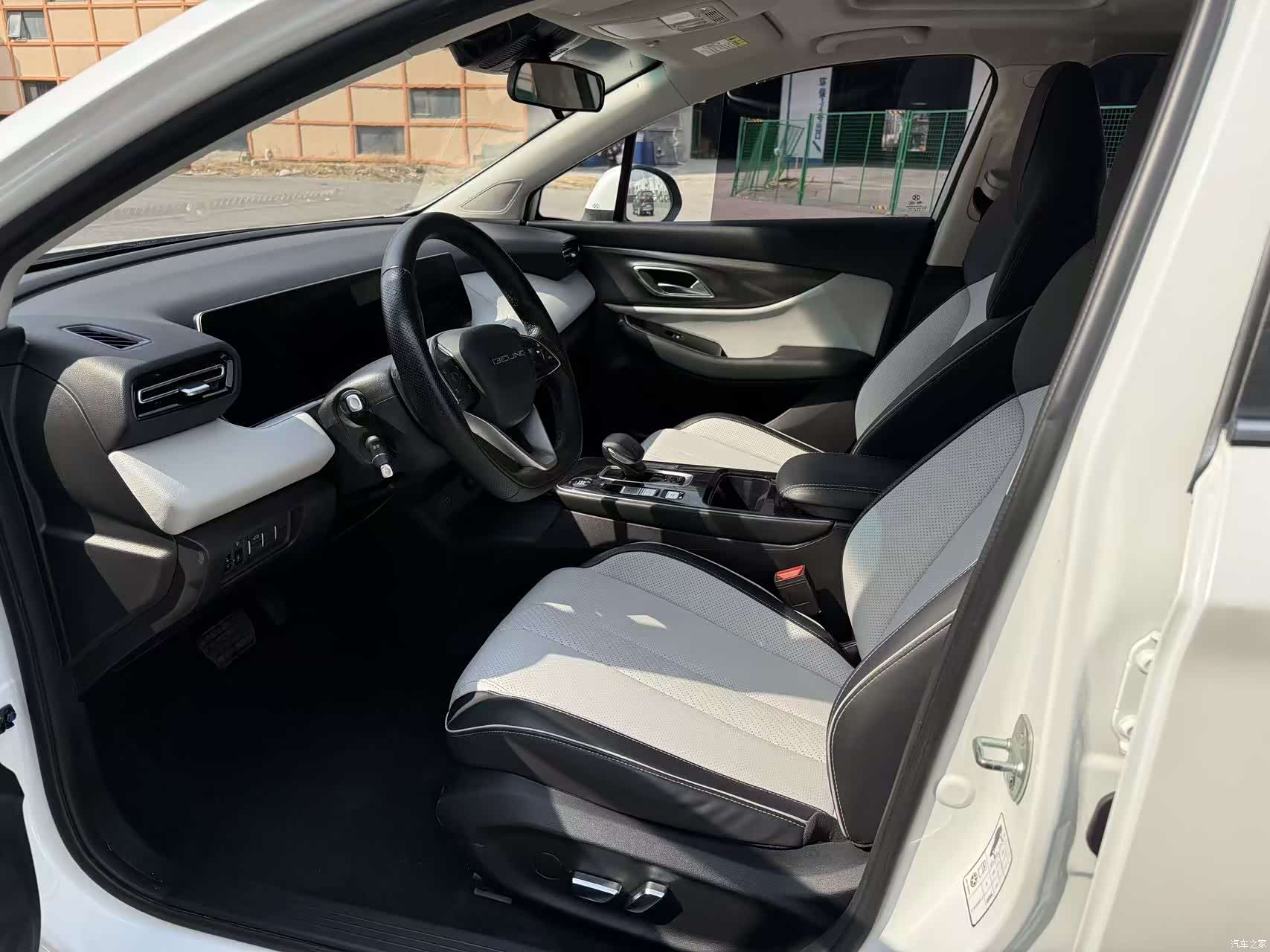 BAIC EU5, 2022 9