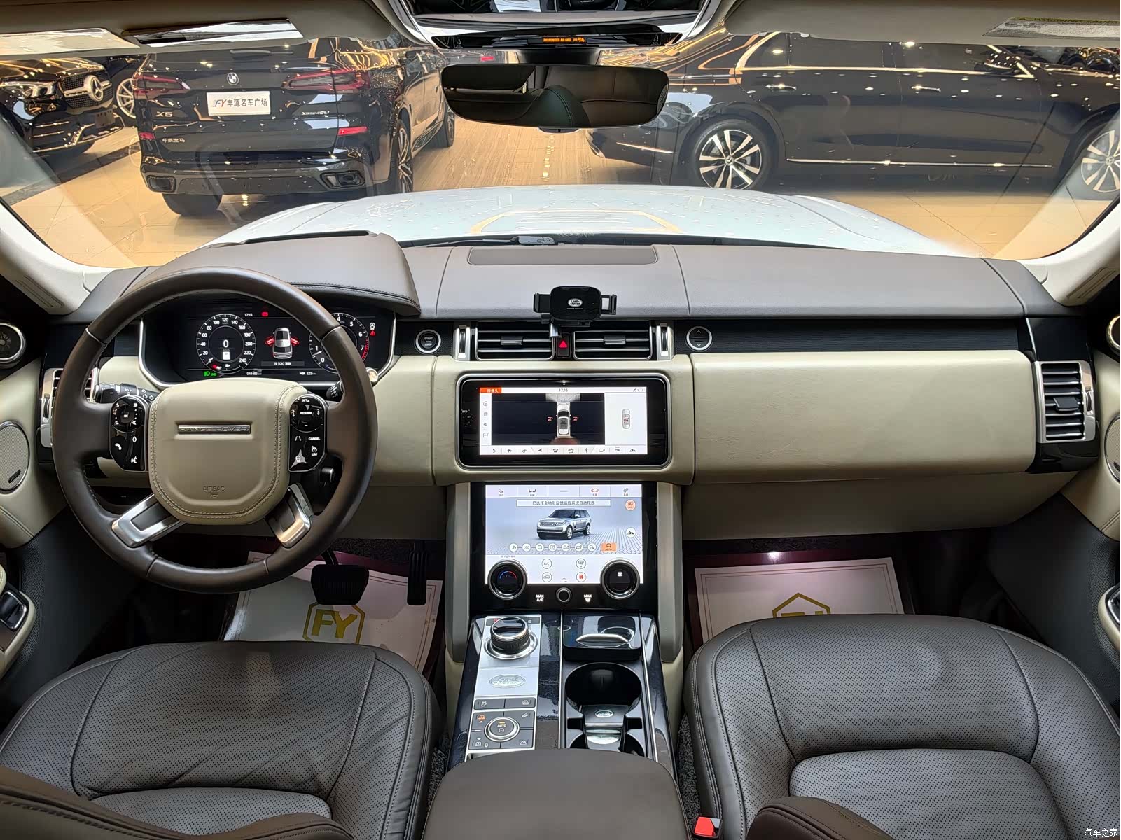 Land Rover Range Rover, 2019 16