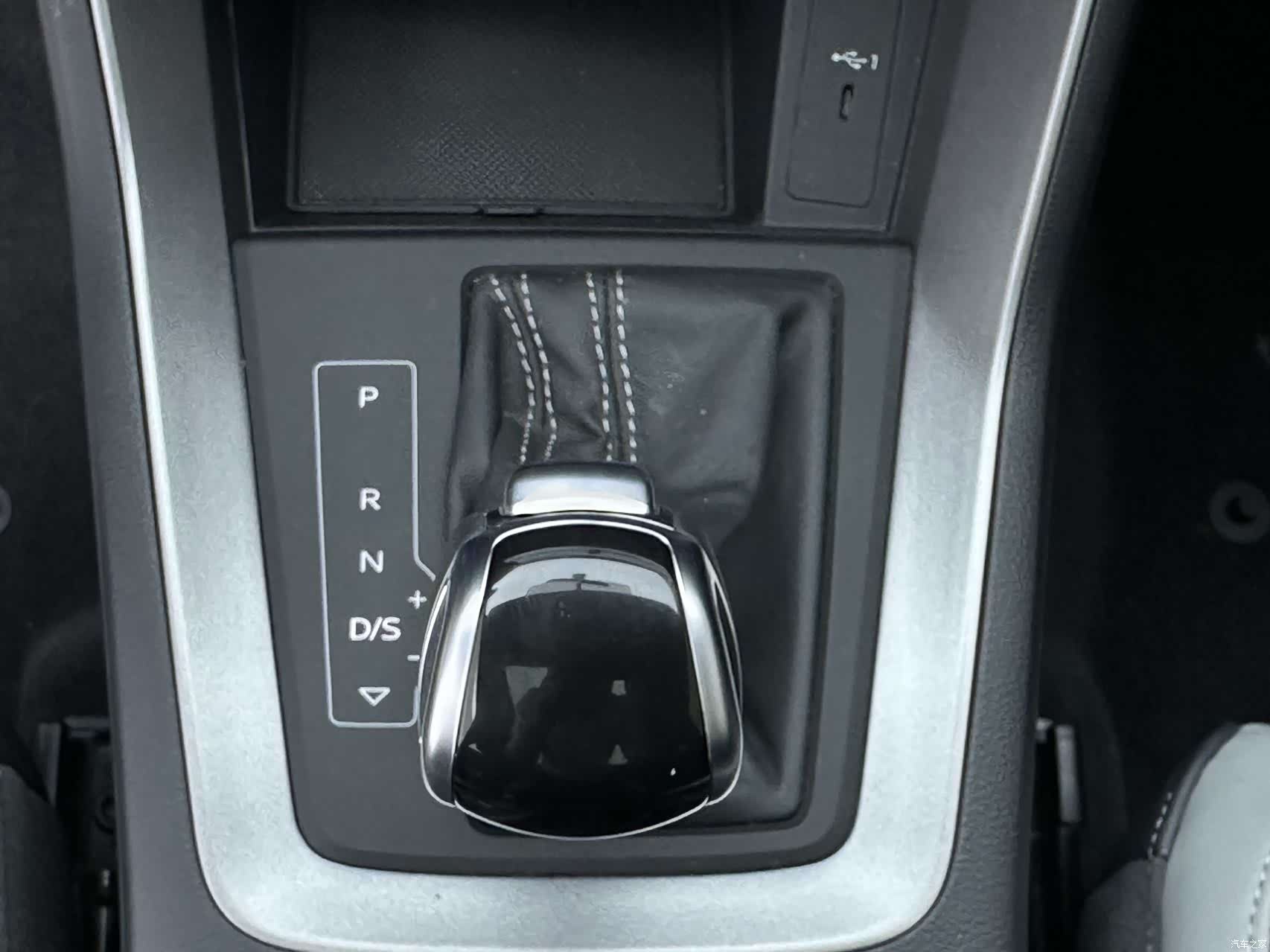 Audi Q3, 2023 18