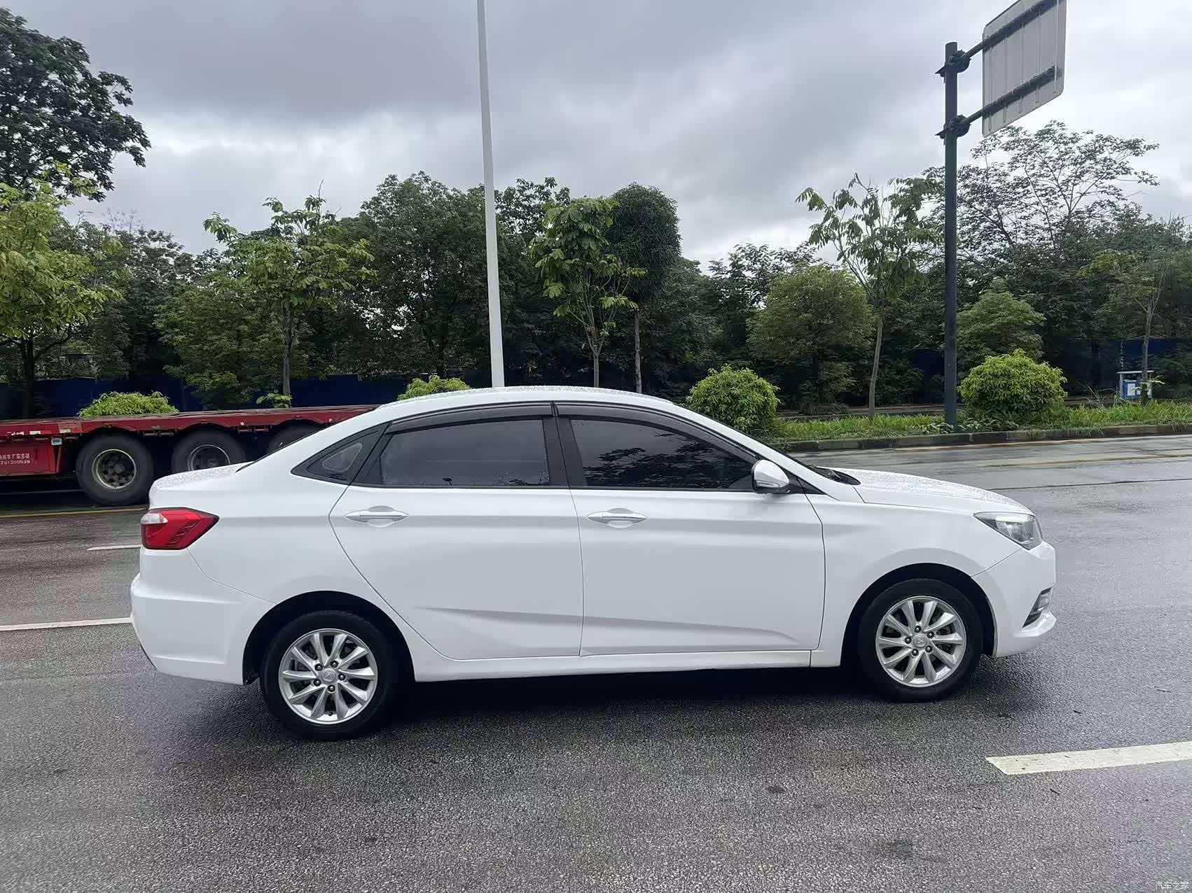Changan V7, 2017 8