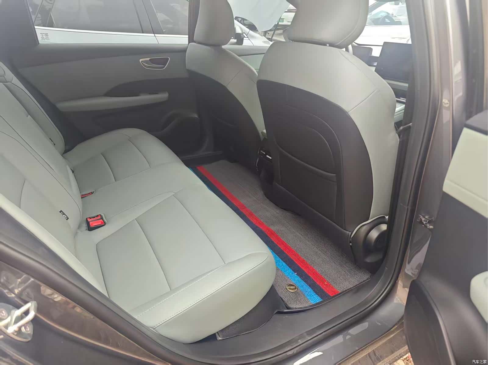 Roewe D6, 2025 10