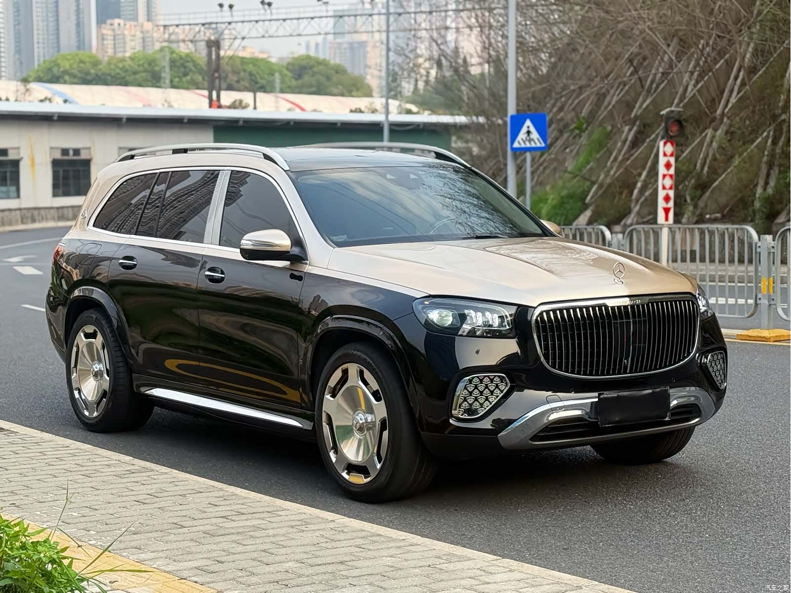 Mercedes-Benz GLS, 2025 3