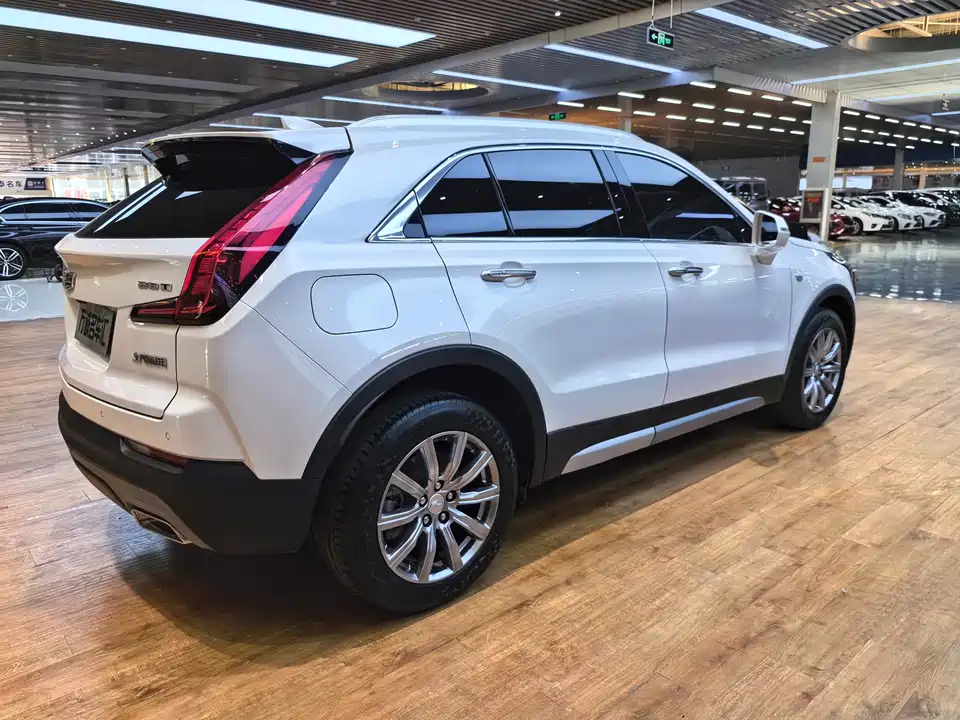 Cadillac XT4