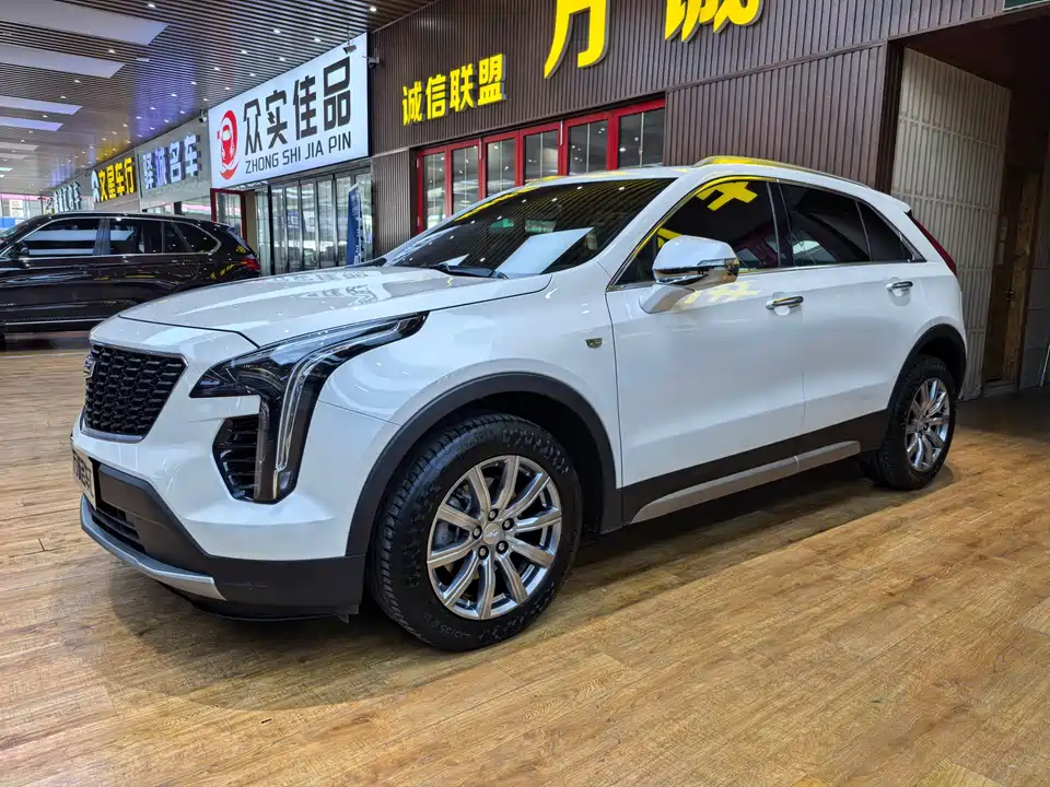 Cadillac XT4