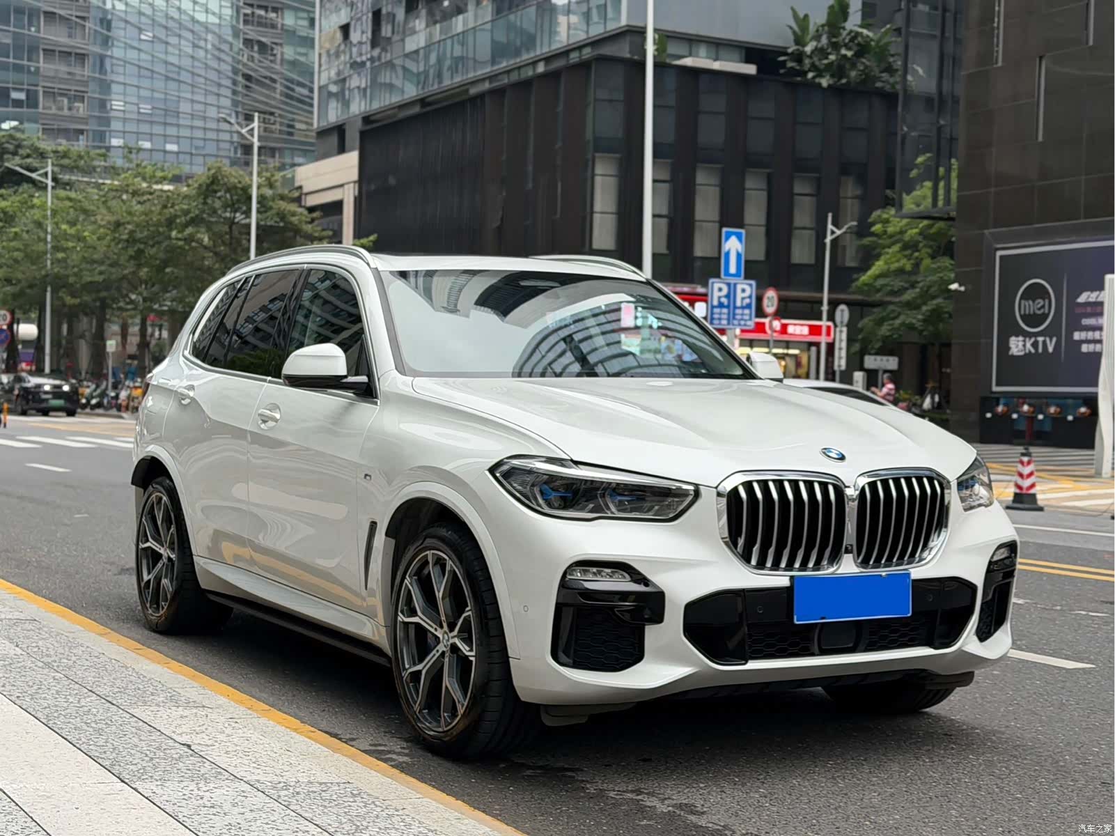 BMW X5, 2021 3