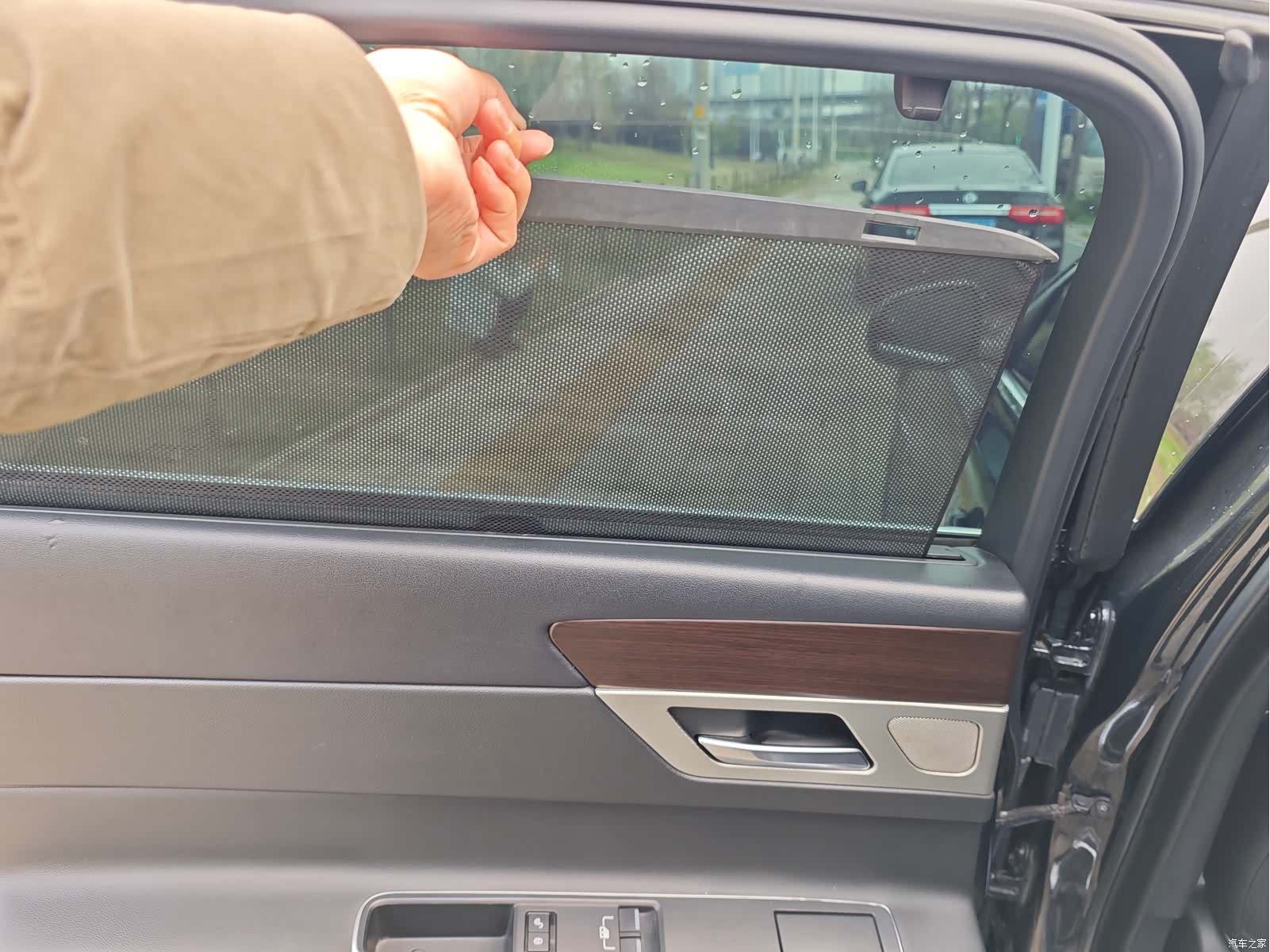 Land Rover XFL, 2017 12