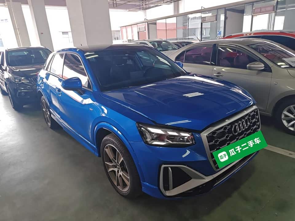 Audi Q2L
