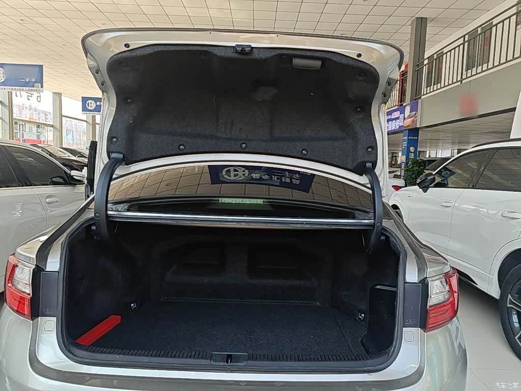 Lexus ES, 2018 19