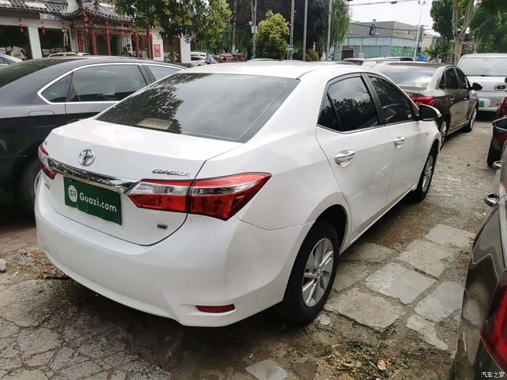 Toyota Corolla, 2015 все фото