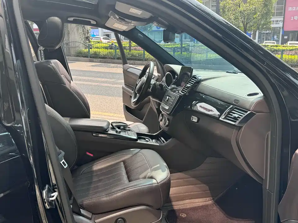 Mercedes-Benz GLS