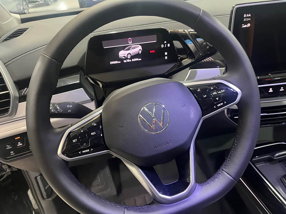 Volkswagen ID.6 CROZZ