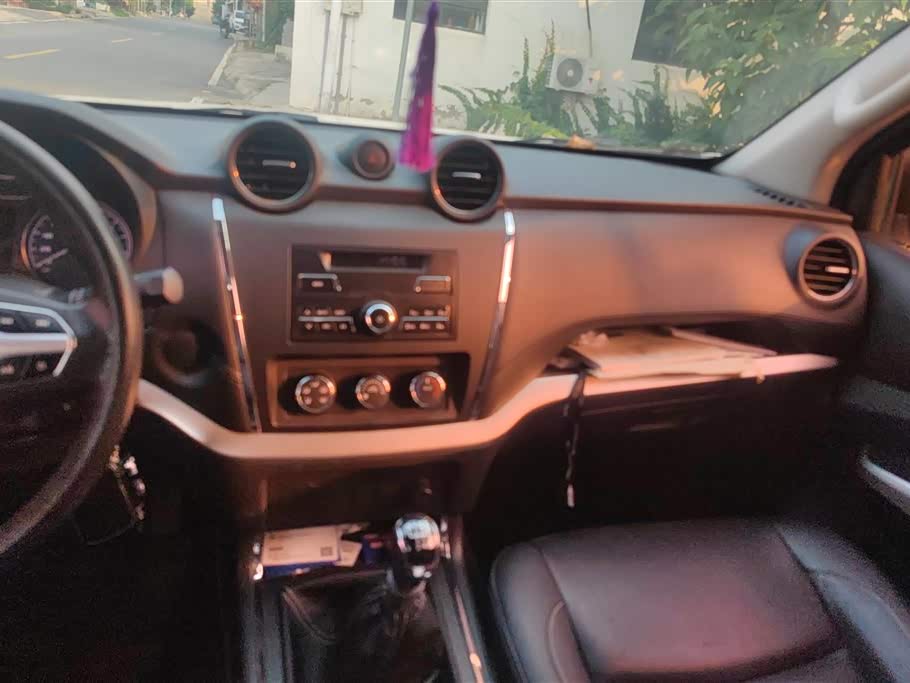 Dongfeng Palasso