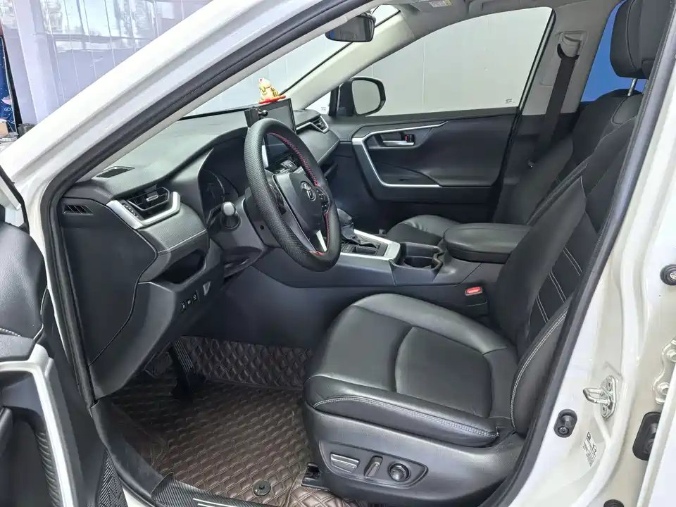 Toyota RAV4 Rongfang