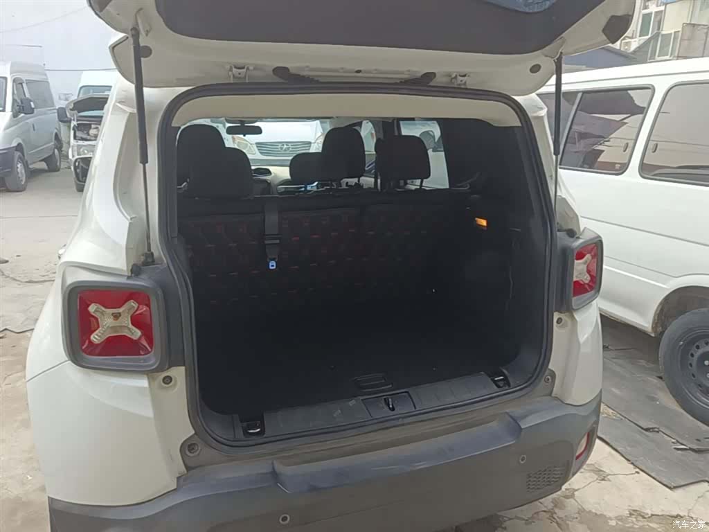 Jeep Renegade, 2017 19