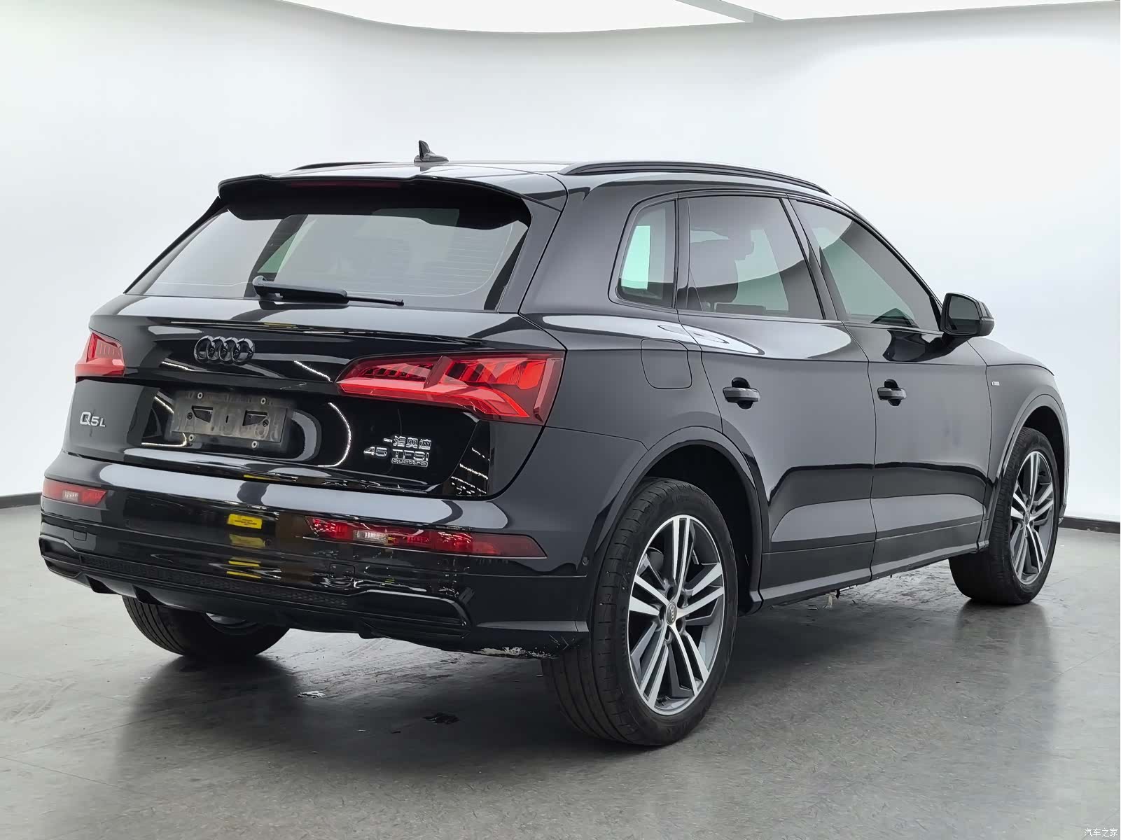Audi Q5L, 2020 4