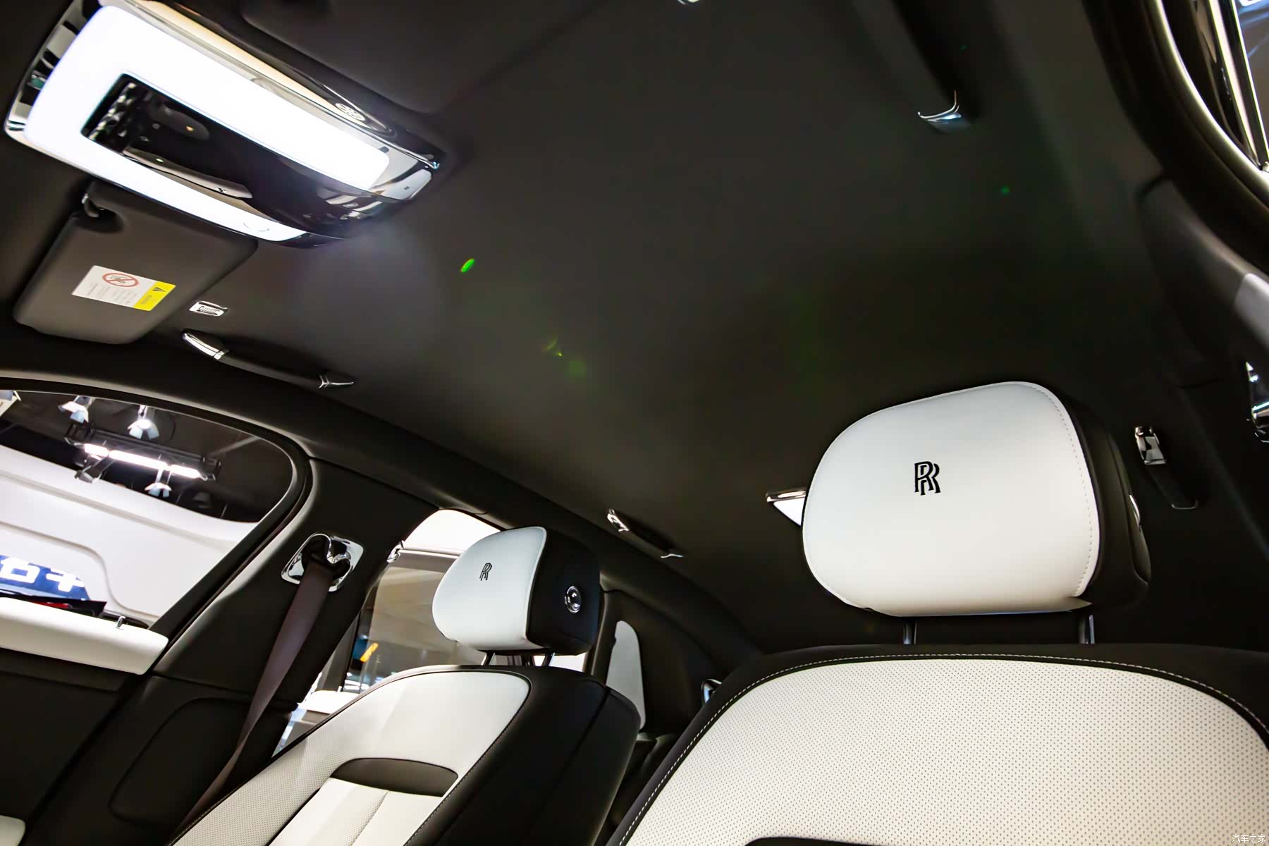 Rolls-Royce Ghost, 2021 7