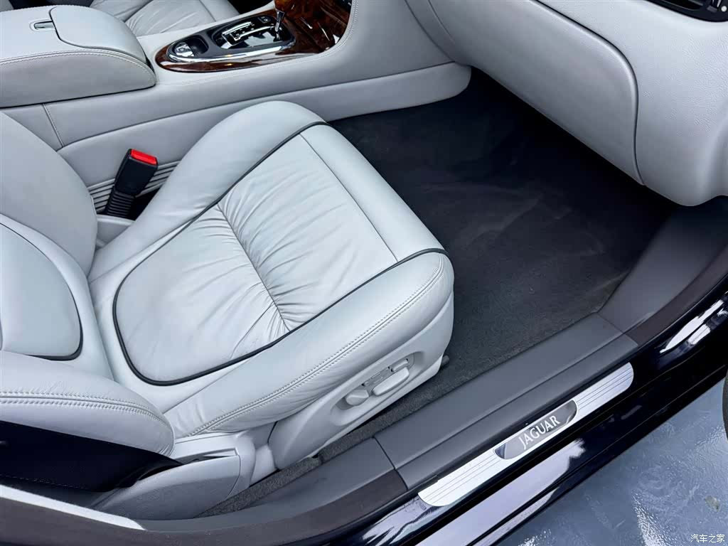 Jaguar XJ, 2009 22
