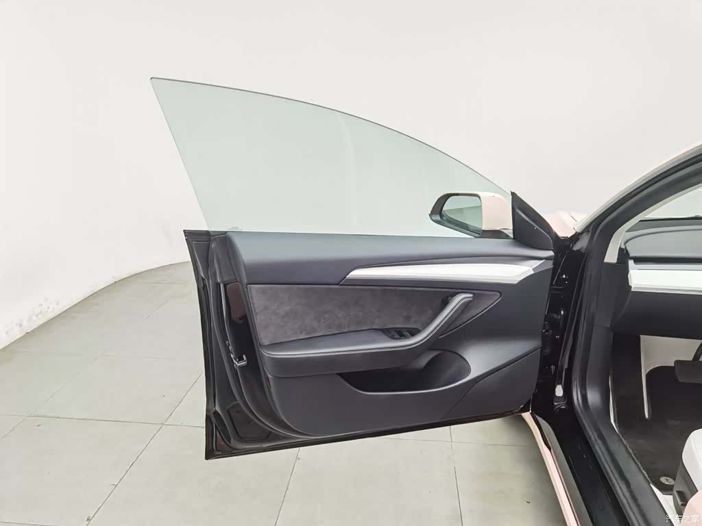 Tesla Model 3, 2023 8
