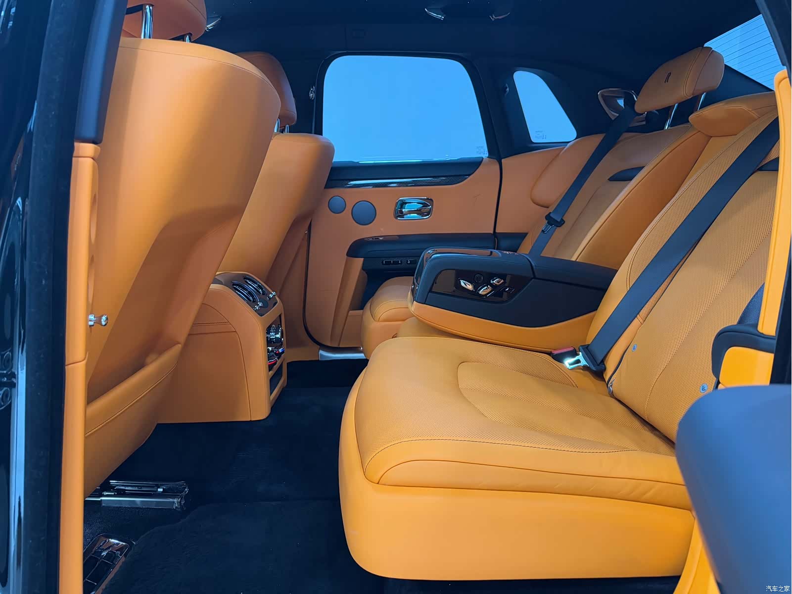 Rolls-Royce Ghost, 2022 9