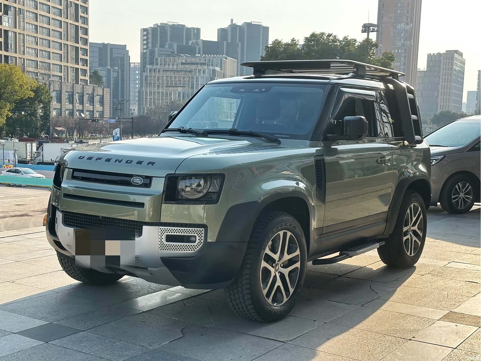 Land Rover Defender, 2022 1