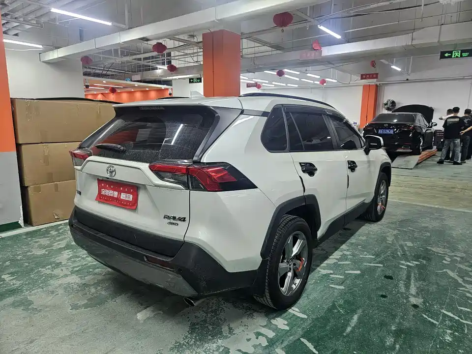 Toyota RAV4 Rongfang