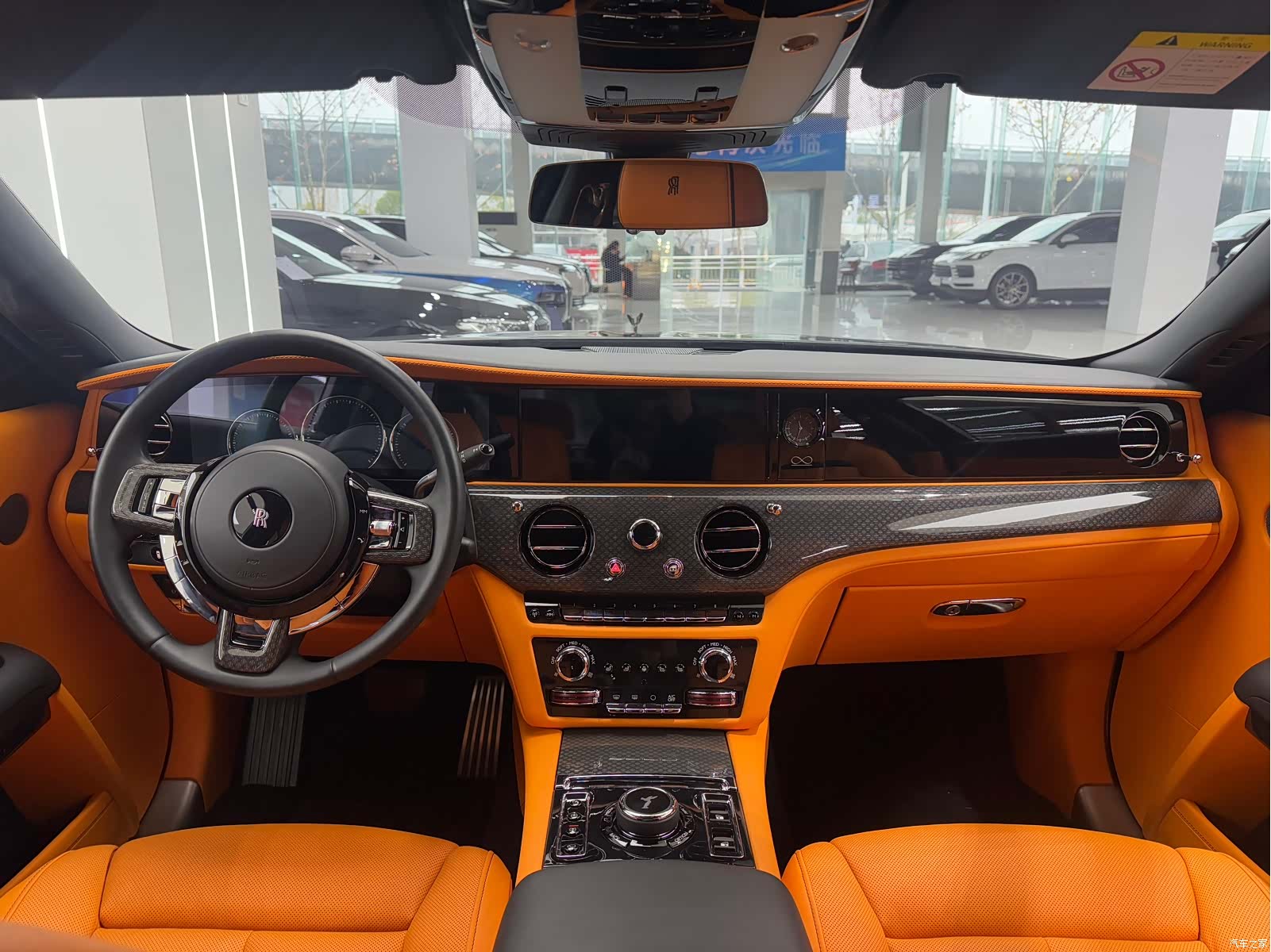 Rolls-Royce Ghost, 2022 13