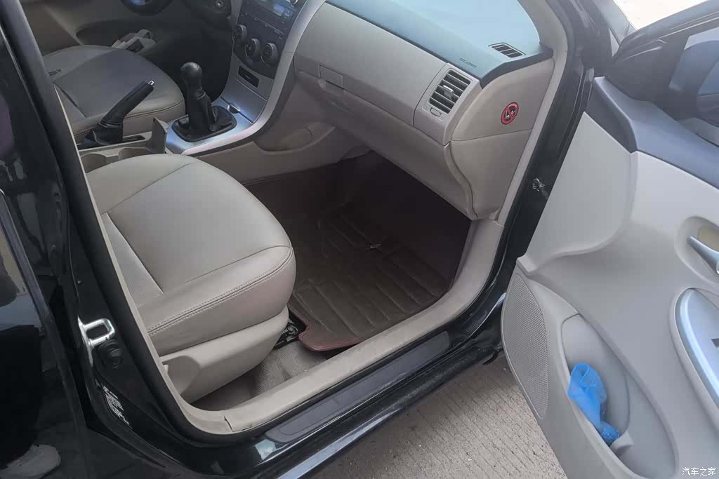 Toyota Corolla, 2012 8
