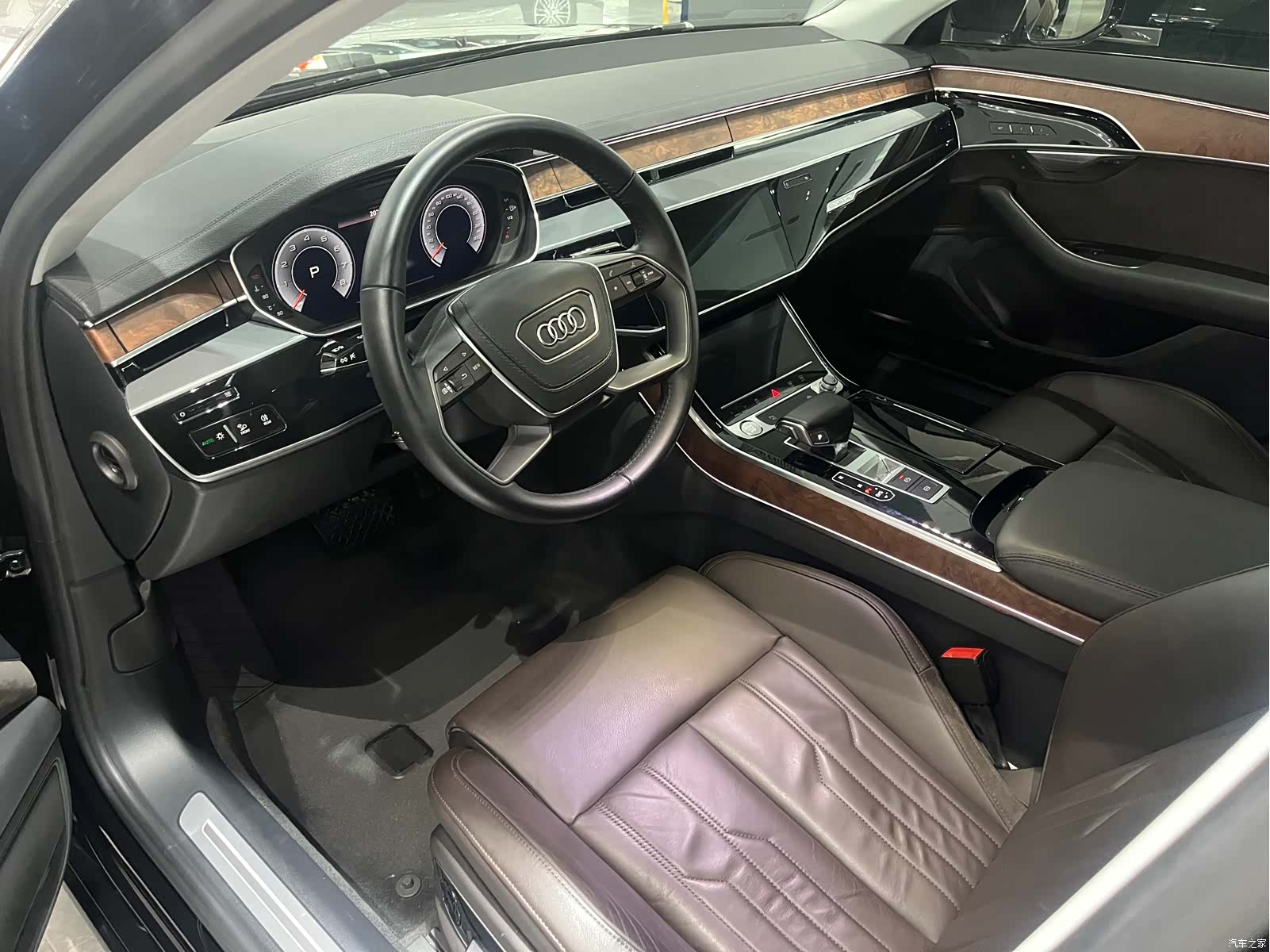 Audi A8L, 2018 4